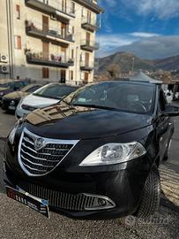 Lancia Ypsilon 1.3 MJT 16V 95 CV 5 porte S&S Plati