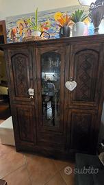 Mobile sala vetrina etnico