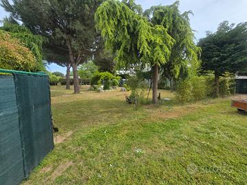 Terreno + casetta