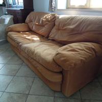 Divani 3+2 in vera pelle nabuk e piuma d'oca