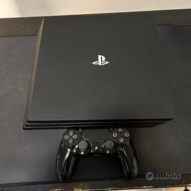 PlayStation 4 Pro CUH-7016B 1TB RIGENERATA