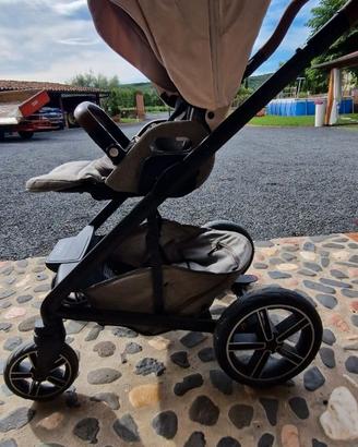 Passeggino Nuna Mixx colore beige
