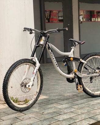 bici downhill Kona Supreme Operator  2012