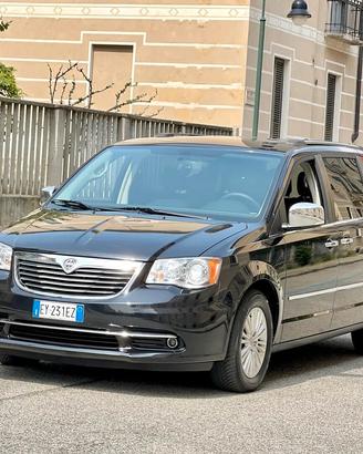 Lancia Voyager 2.8 Turbodiesel Platinum 177 CV