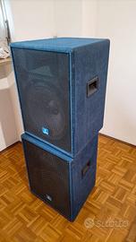 Coppia di casse passive con relativi supporti