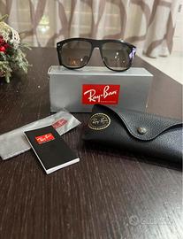 Occhiali da sole Ray Ban mod. 4147