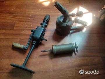 saldatrice petrolio siringa studio medico vintage