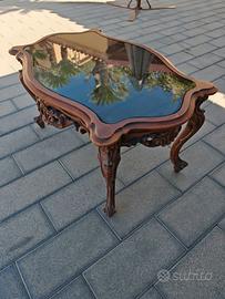 Tavolino in legno e vetro