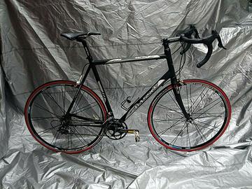 Bicicletta da Corsa in carbonio BASSO Coral