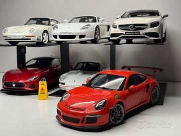  - 4 units of SINGLE ARM POST LIFT METAL for 1:18 