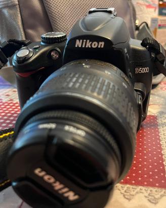 Nikon D5000