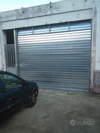 Locale Commerciale 100 mq con Ampio Spazio Esterno