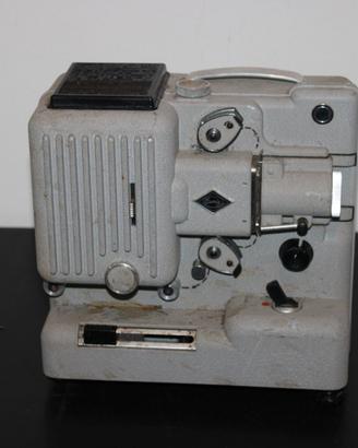 Proiettore cinematografico vintage EUMIG P8 – 8mm