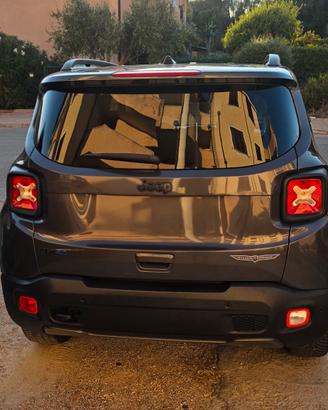 jeep renegade trailhawk  plugin