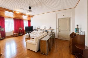 2 LOCALI A ROMA