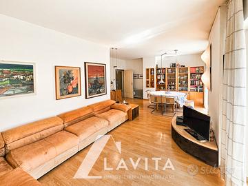 Quadrilocale con balcone a Merano