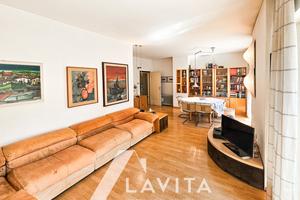 Quadrilocale con balcone a Merano