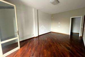 NEGOZIO A PONZANO VENETO