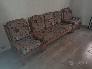 Divano e due poltrone