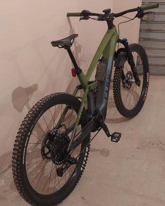 cube stereo hybrid tm 29 140 L