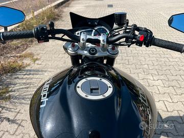 Triumph Street Triple 675R
