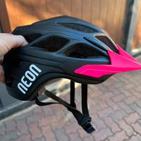 Casco e occhiali Neon