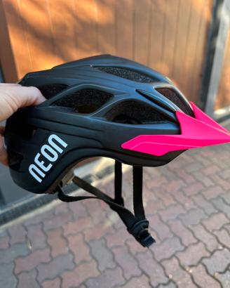 Casco e occhiali Neon
