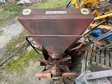 Spandiconcime Barbieri