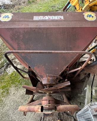 Spandiconcime Barbieri