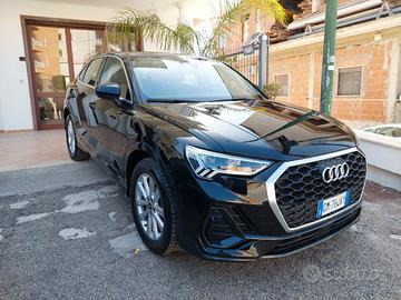 Q3 I 2022 Sportback Sportback 35 2.0 tdi Business