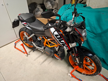 KTM Duke 390