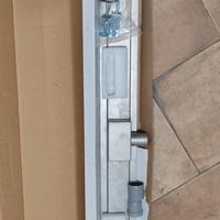 canalina stiletto doccia a filo pavemento