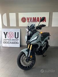 Honda X-ADV 750 grey line