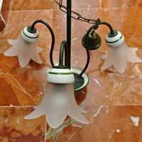 Lampadario in ferro battuto e ceramica