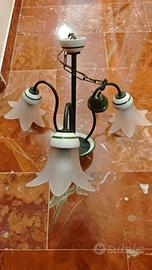 Lampadario in ferro battuto e ceramica