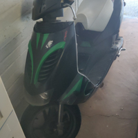 Aprilia SR50 Motard 2t