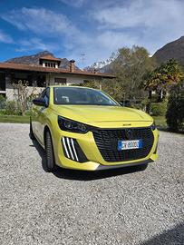 Peugeot 208 - verde lime - 2024 - neopatentati