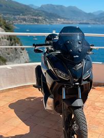 Aprilia sr gt 125