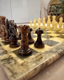 Scacchiera in marmo 47×47 cm - base perfetta