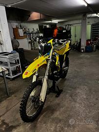 Suzuki rm 250 2T