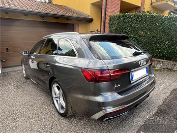 Audi A4 Avant Sline 35tdi mild-hybrid 163CV