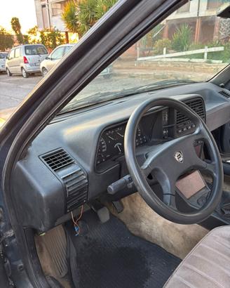 Lancia thema