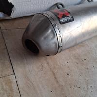 Scarico Akrapovic forcelle 48 4cs