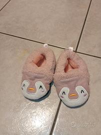 Pantofole motivo pinguino 
