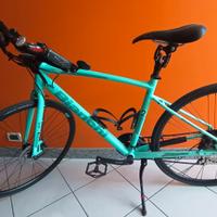 Bianchi C-Sport bici da corsa ibrida