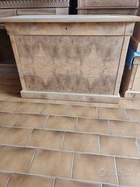 gruppo comò e comodini in radica