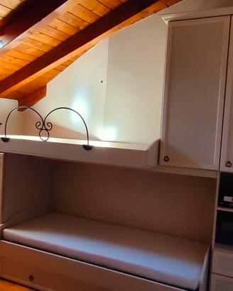 cameretta con 3 posti letto