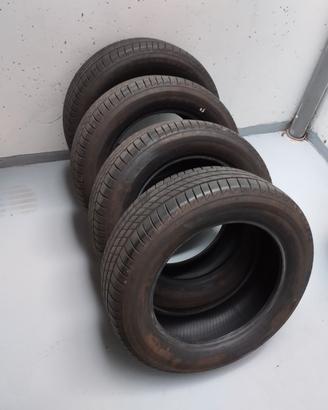pneumatici Firestone Roadhawk 215x60 R17 96V