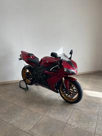 Yamaha R1