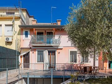 4 LOCALI A VILLAFRANCA DI VERONA